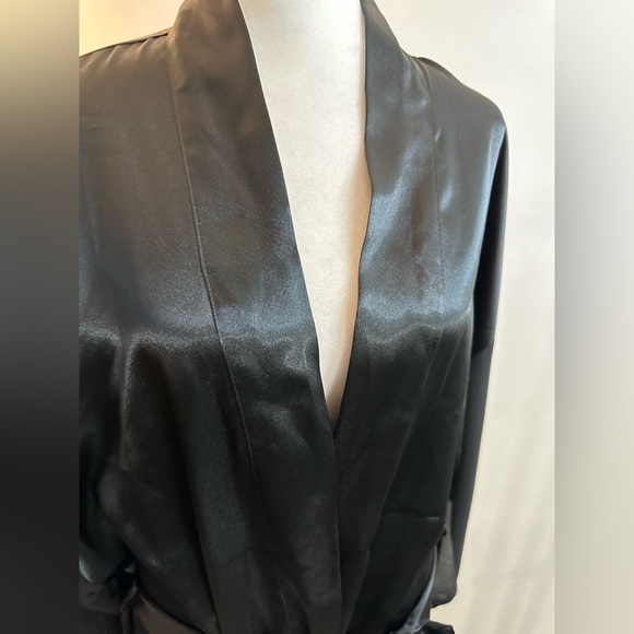 Val Mode Lingerie Maxi Lounging Robe - Size M - Picture 2 of 12